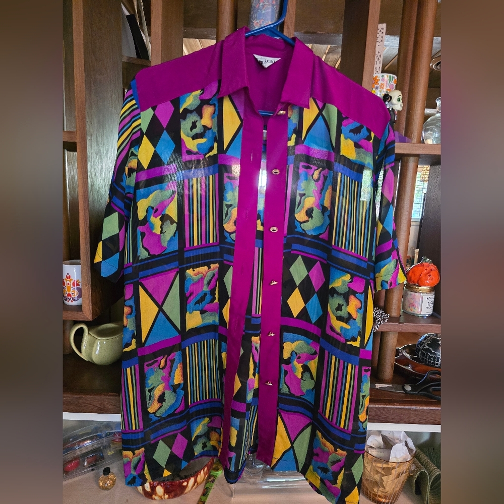 Chloe Vintage Vibrant Geometric Patterned Button Down Blouse